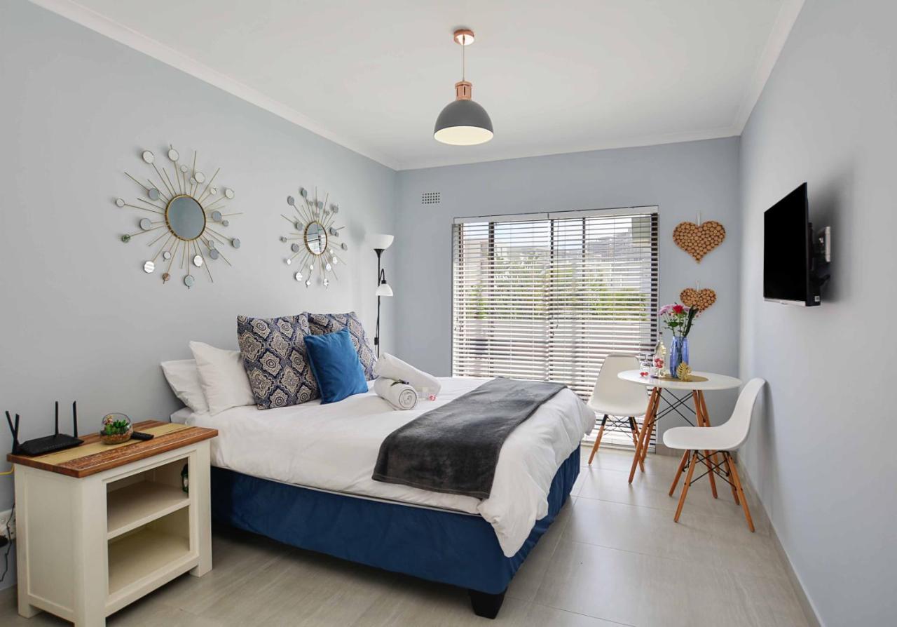 Sea Breeze Apartments Bloubergstrand Exterior photo